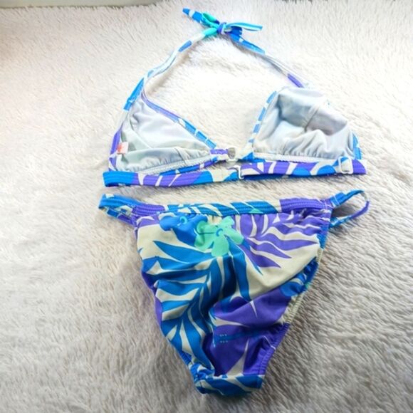 Venus Trio Vibrant Blue Purple Bikini Set with Halter Top, Bottom & Skirt Large. - Picture 8 of 11
